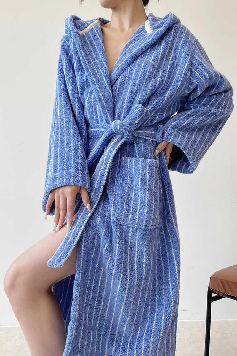 Luxurious Blue Retro Hooded Stripe Bathrobe - 100% Organic Long-Stapled Cotton for Ultimate Comfort