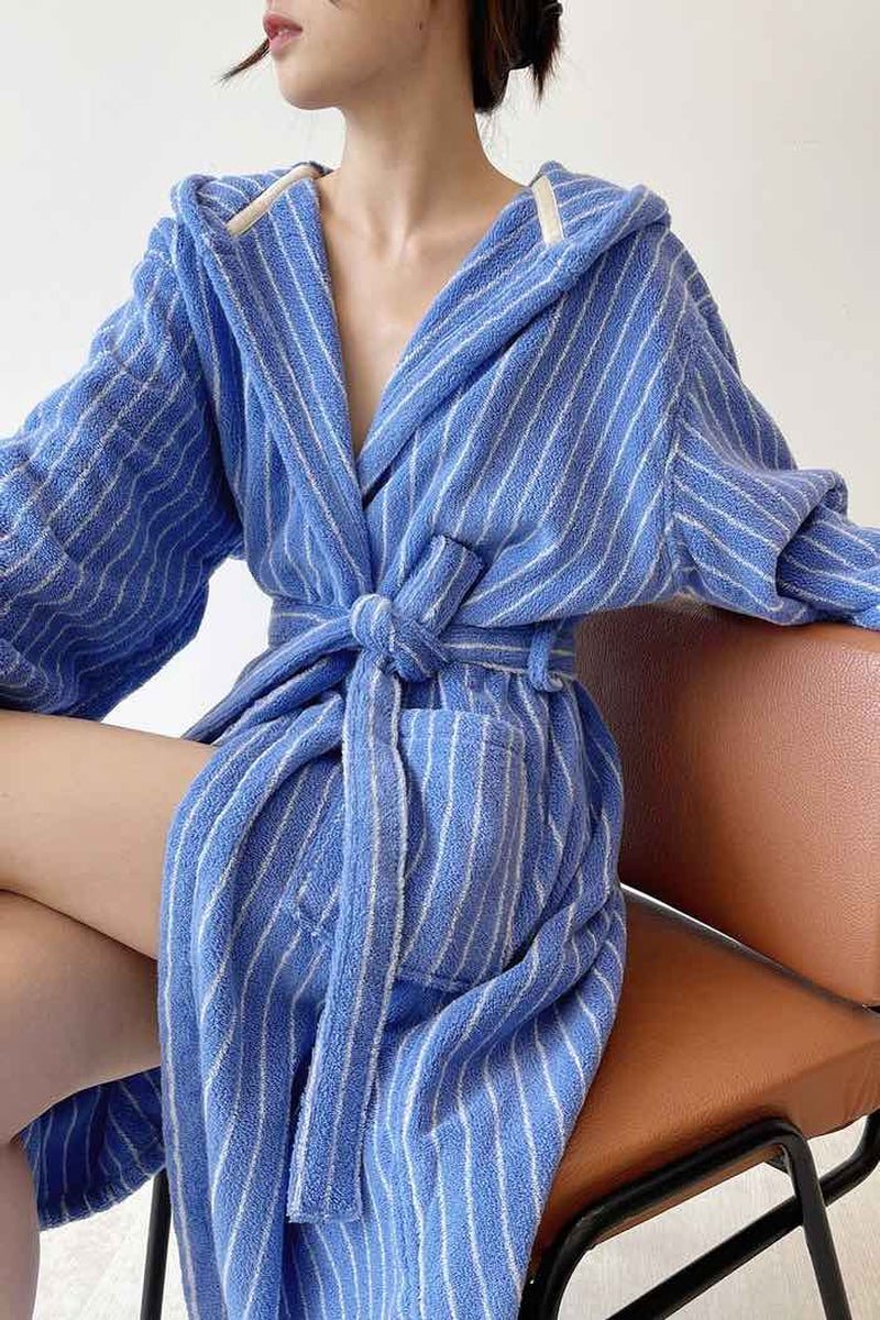 Luxurious Blue Retro Hooded Stripe Bathrobe - 100% Organic Long-Stapled Cotton for Ultimate Comfort